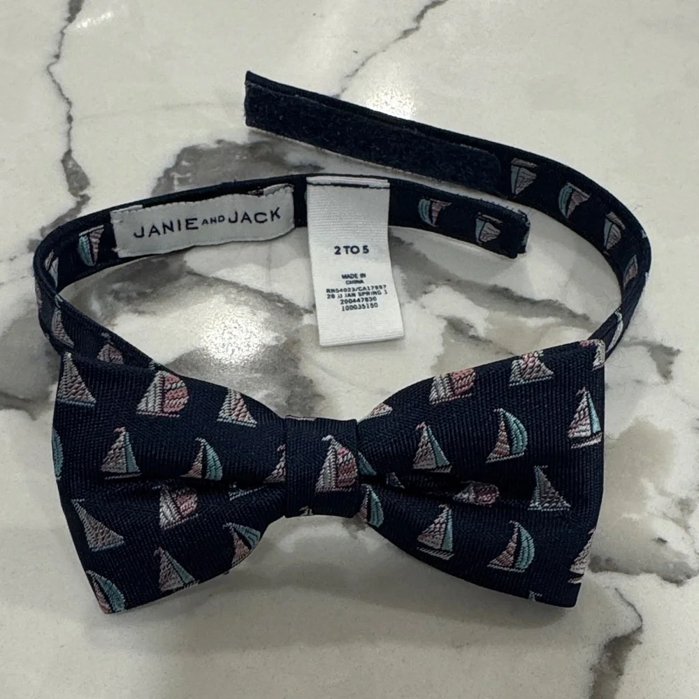 Janie and Jack - Navy Sailboat Pattern Bow Tie - Size 2 to 5 - Adjustable
